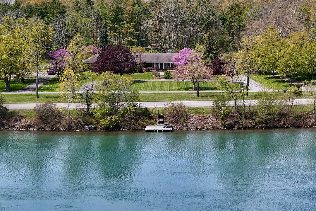 9317 Niagara River Pkwy, Niagara Falls, Ontario