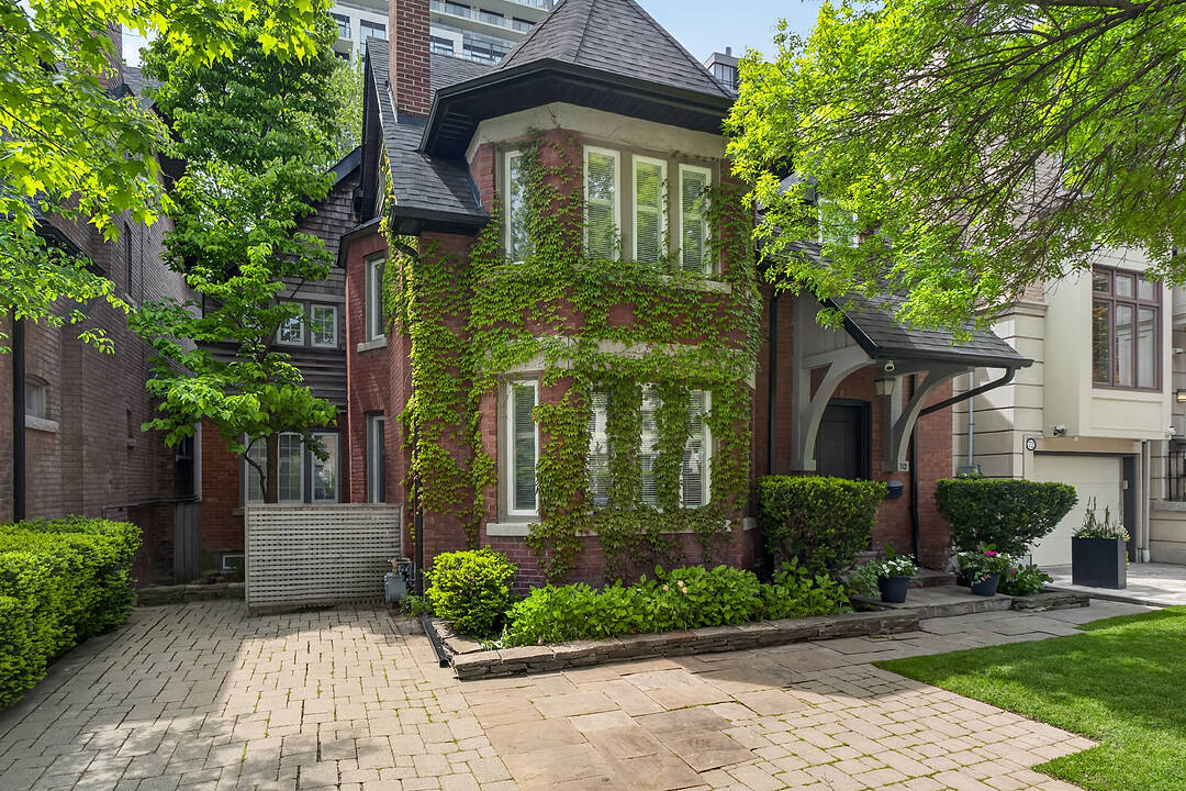 70 Oriole Rd, Toronto, Ontario