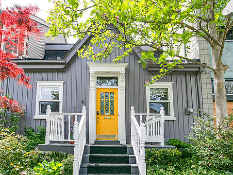 6 Bowman St, Toronto