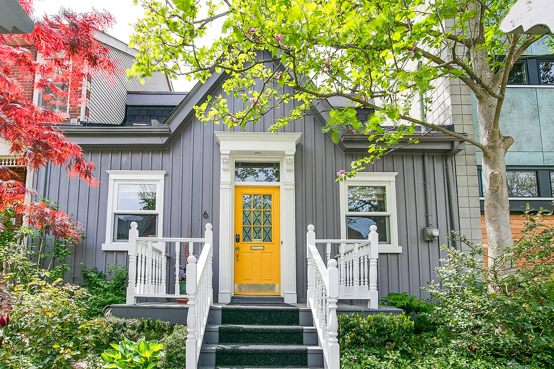 6 Bowman St, Toronto, Ontario