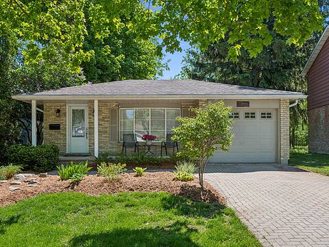 401 Midwood Crescent, Waterloo