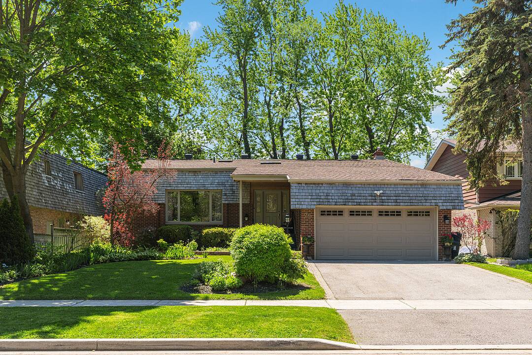 29 Leacock Cres, Toronto, Ontario