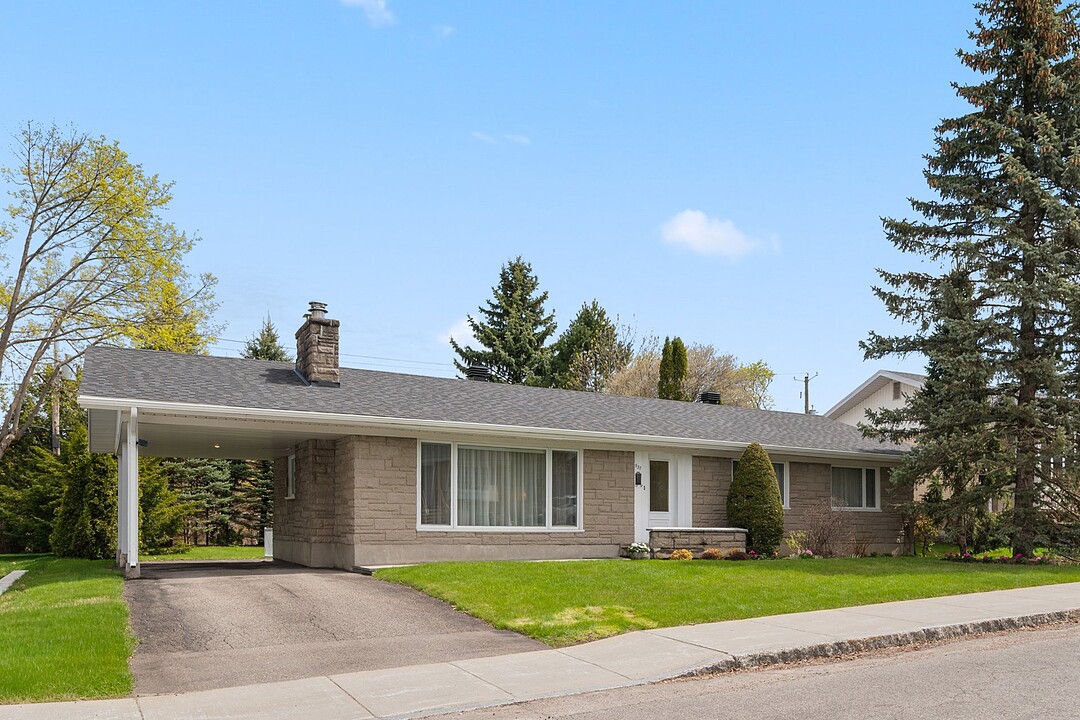 837 Rue John-West, Sainte-Foy-Sillery, Québec