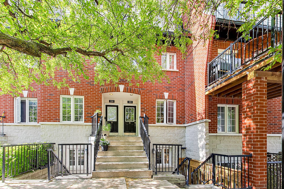 262 St Helens Ave #103, Toronto, Ontario