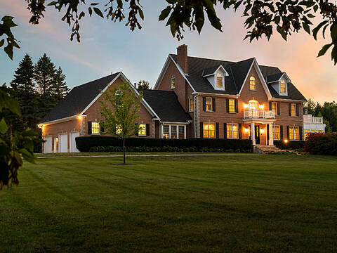 7781 Poplar Sideroad, Clearview