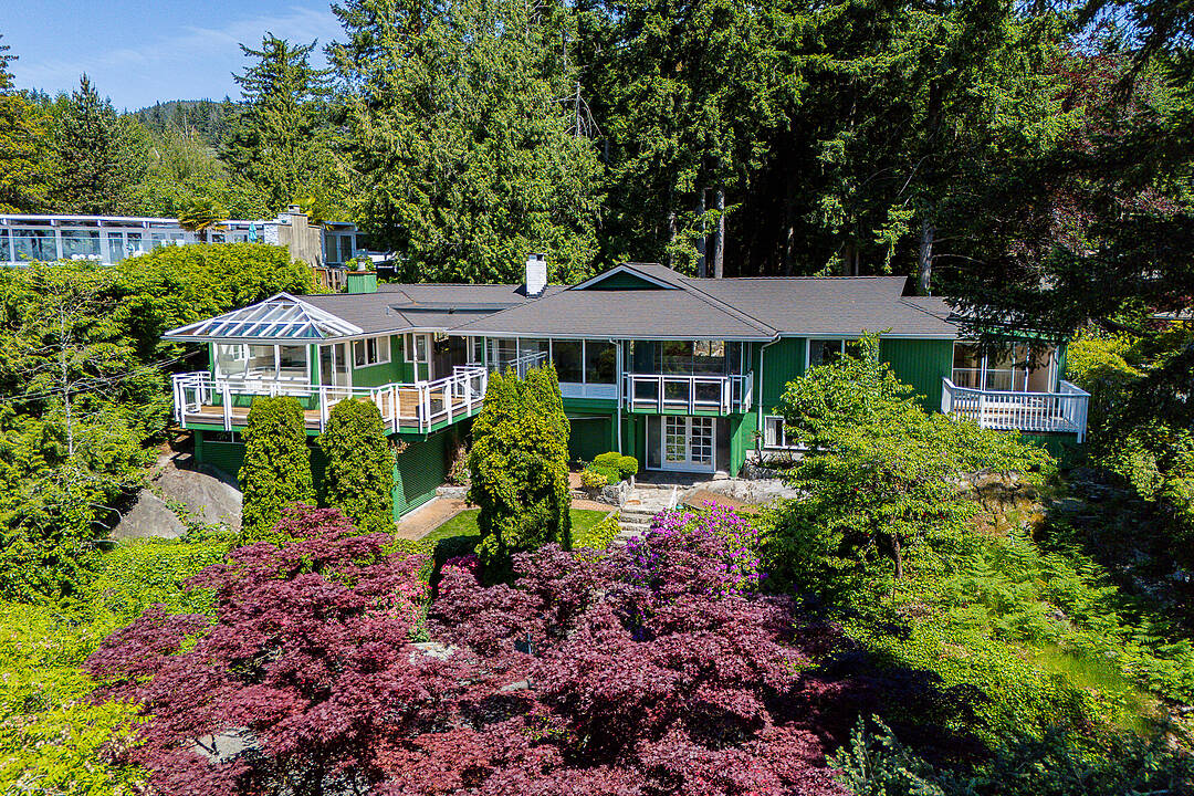 4415 Woodcrest Road, West Vancouver, British Columbia