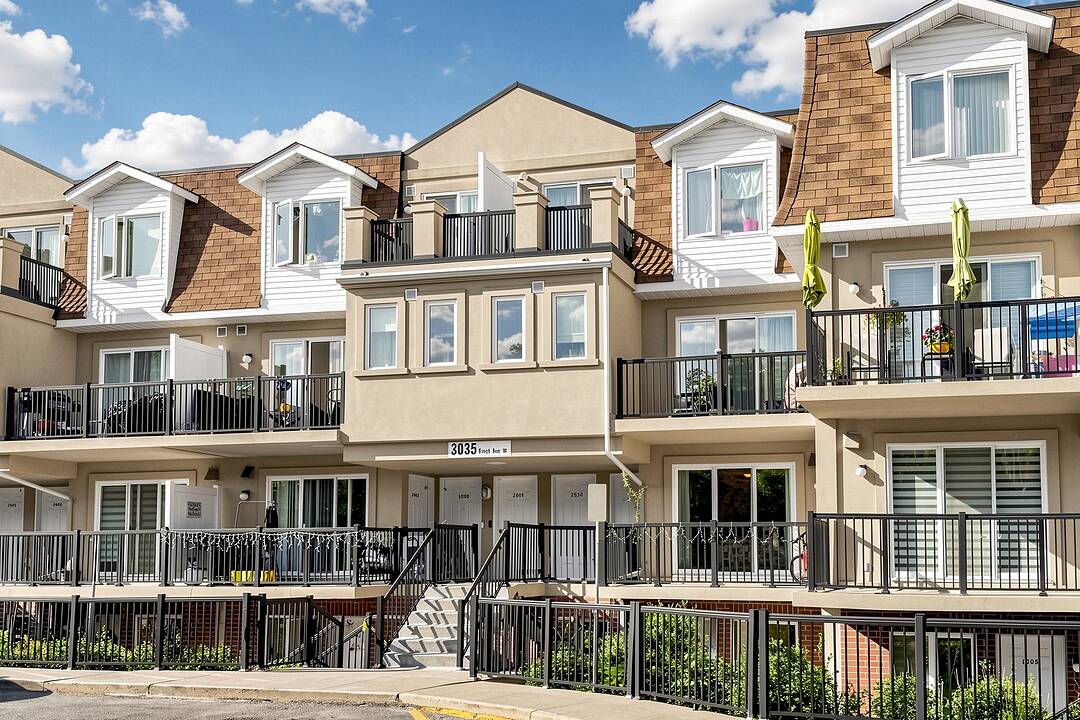 3035 Finch Ave W #2012, Toronto, Ontario