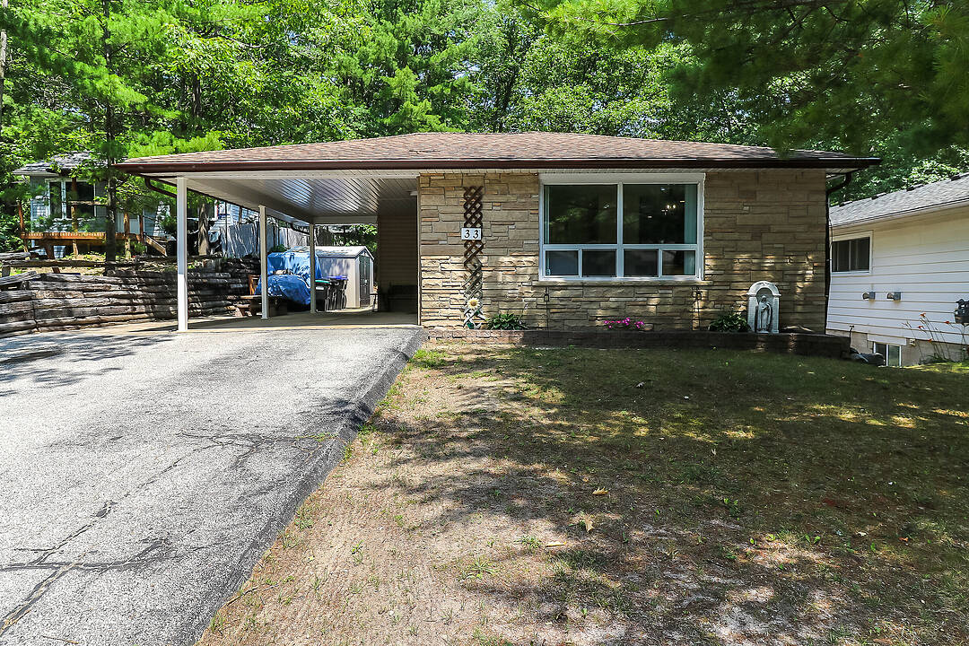 33 Parkwood Drive, Wasaga Beach, Ontario