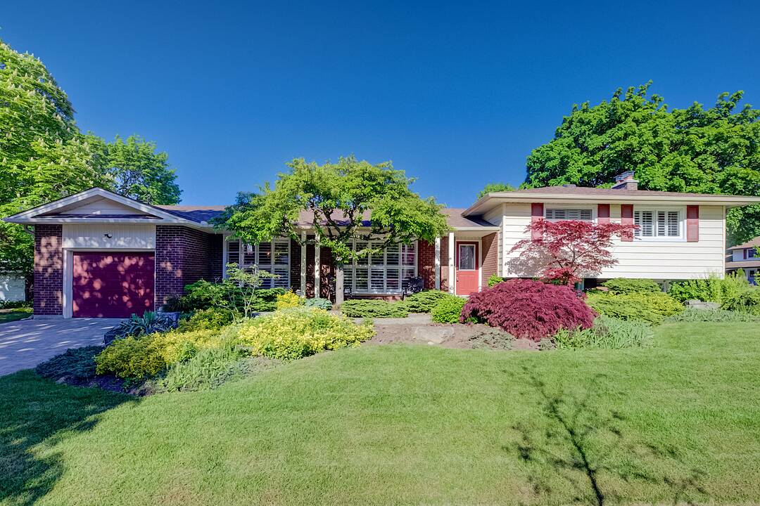 14 Viewmont Close, Kitchener, Ontario
