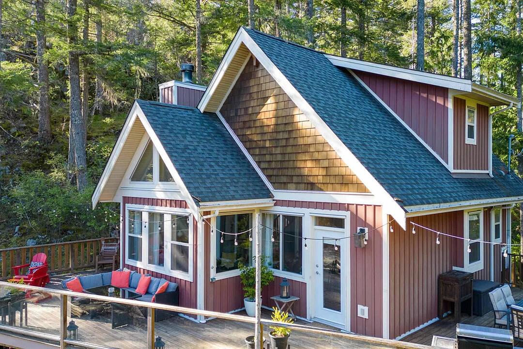 13555 Lee Road, Garden Bay, British Columbia
