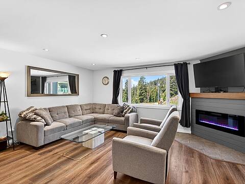 B6-7375 Porcupine Road, Big White