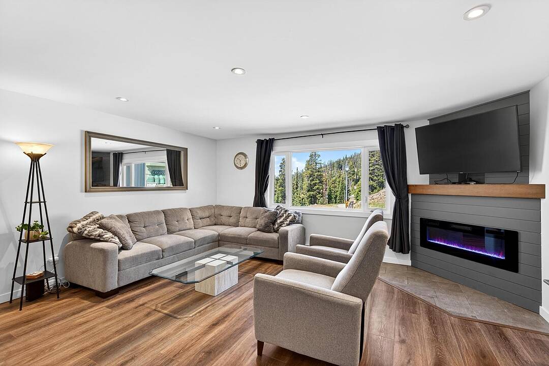 B6-7375 Porcupine Road, Big White, British Columbia