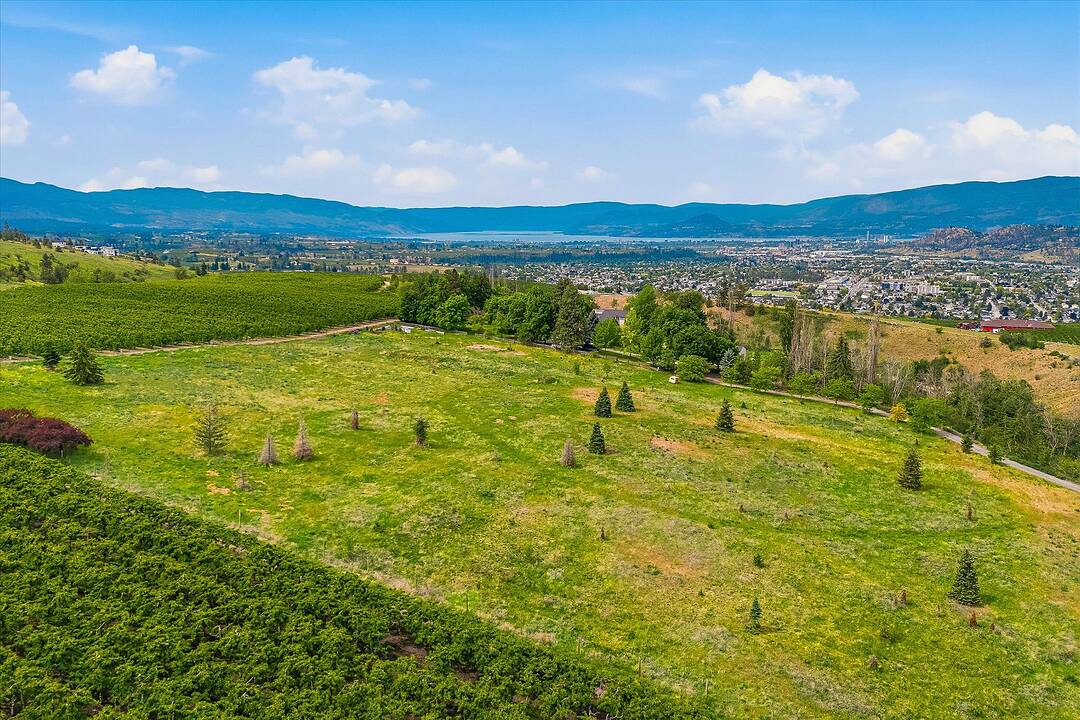 1735 Swainson Road, Kelowna, British Columbia