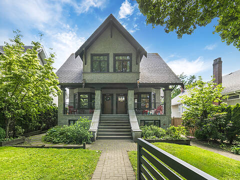2436 8th Avenue W, Vancouver