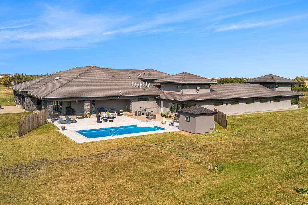 25056 Twp Road 492, Rural Leduc County, Alberta