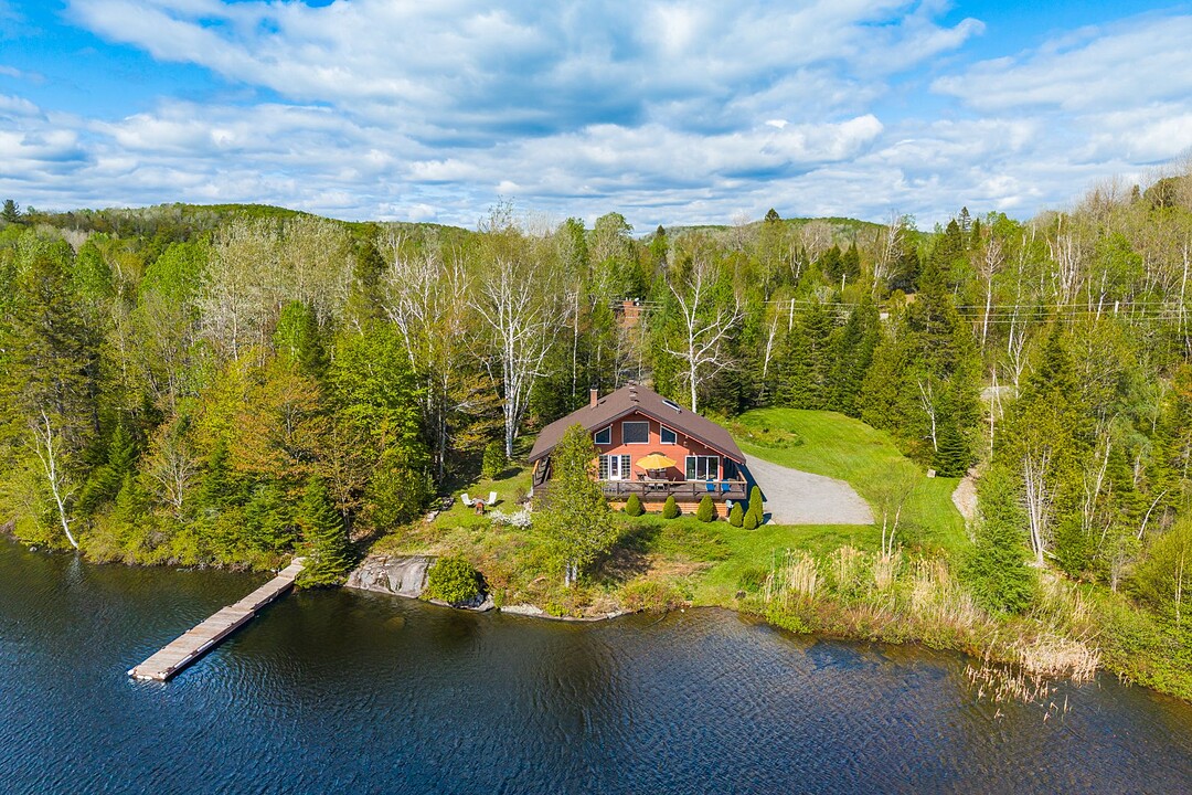 38 Ch. des Deux-Lacs, Estérel, Québec