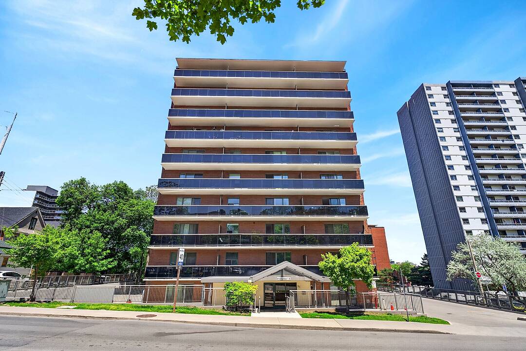 81 Charlton Ave E #103, Hamilton, Ontario