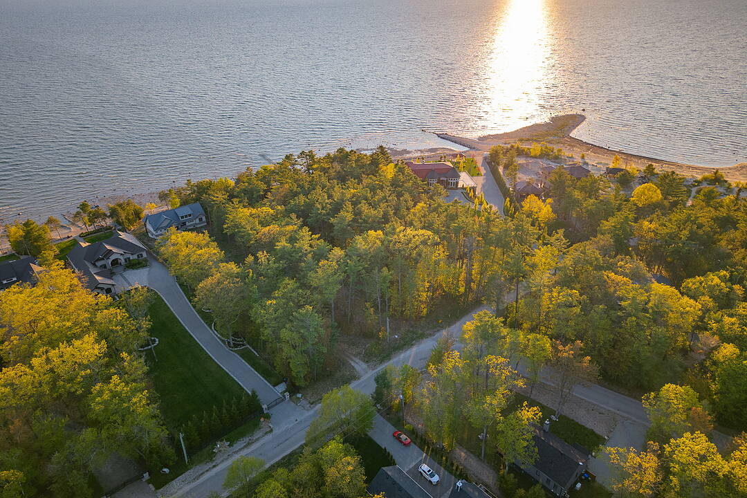 1716 Tiny Beaches Rd S, Tiny, Ontario