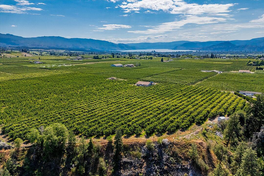 2775 Dunster Road, Kelowna, British Columbia