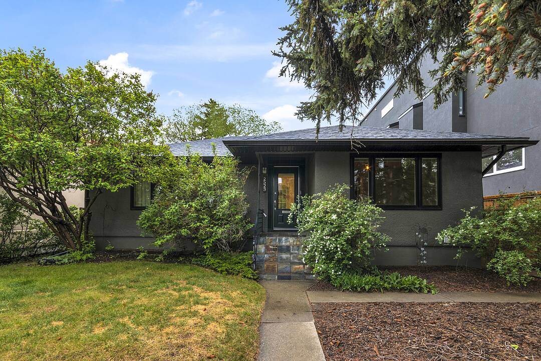 2523 19a Street SW, Calgary, Alberta