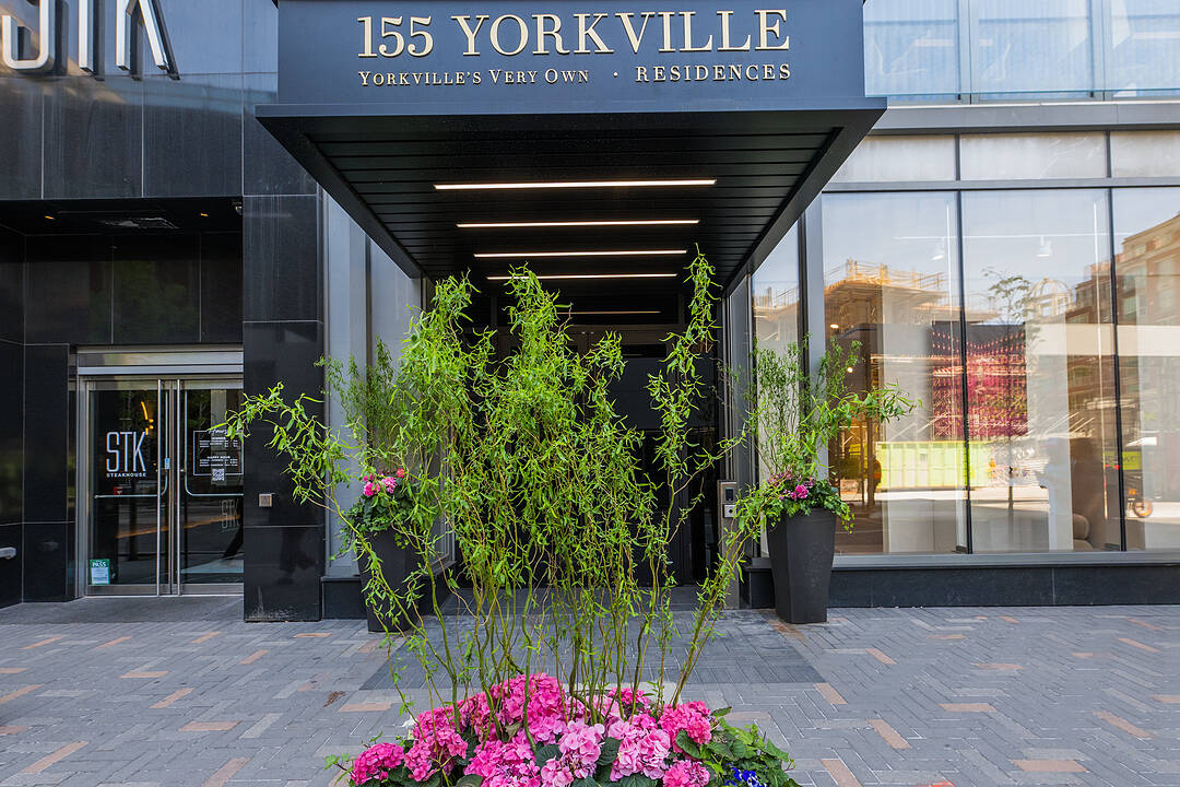 155 Yorkville Ave #2018, Toronto, Ontario