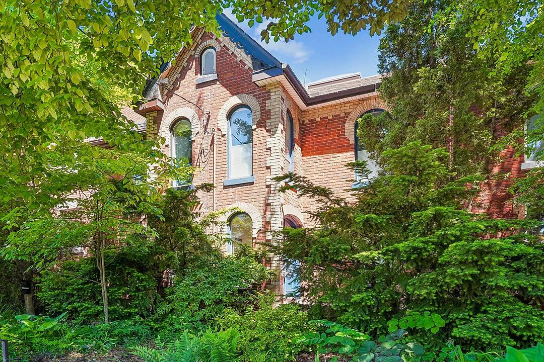 9 Rose Ave, Toronto, Ontario