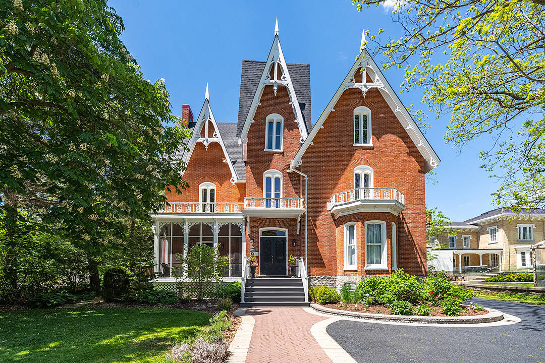 343 Main St E, Prince Edward County, Ontario