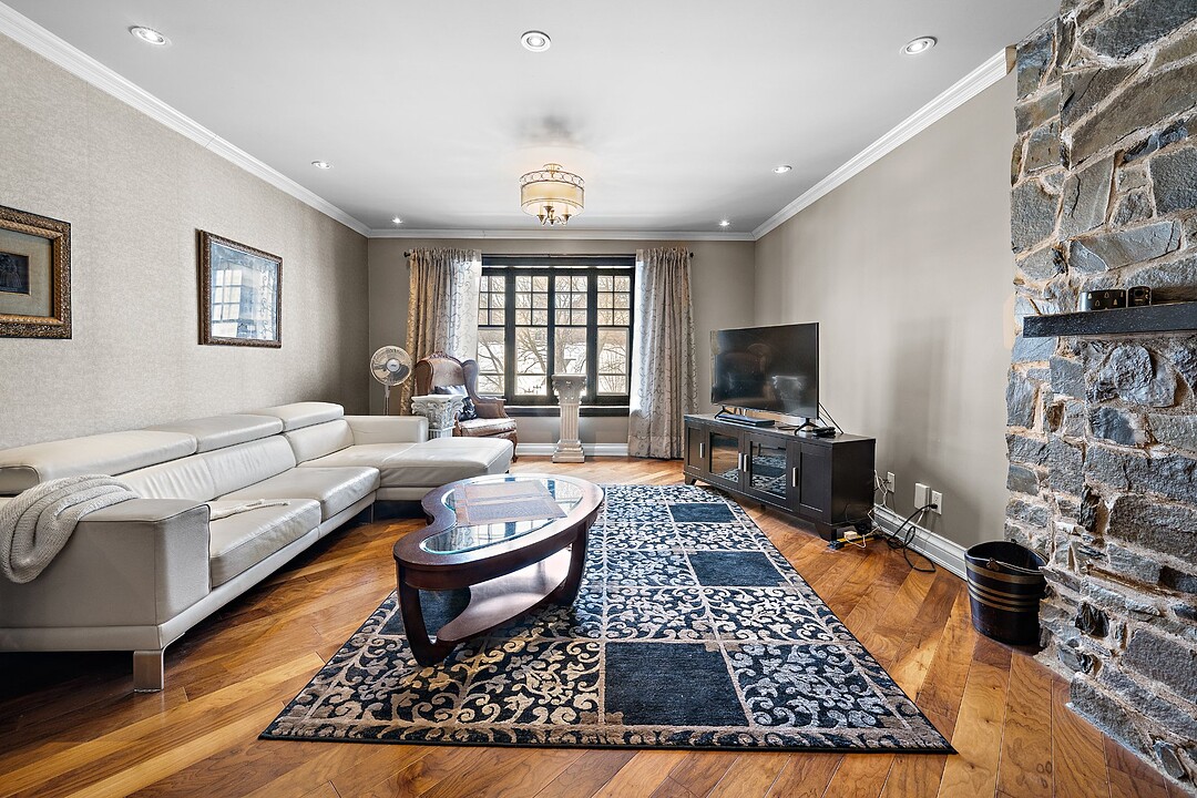 65I Rue D'Auteuil, Apt. 9, La Cité, Québec