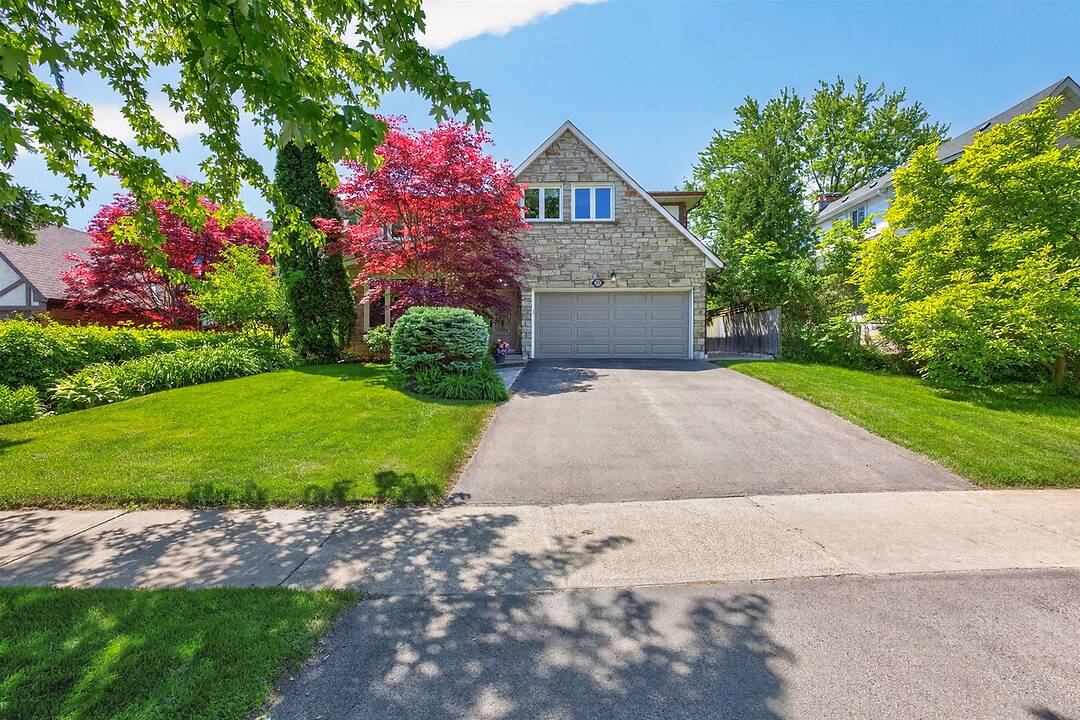 25 Gossamer Ave, Toronto, Ontario