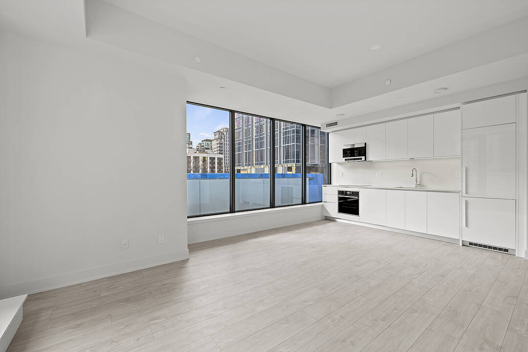 502 - 8 Cumberland St, Toronto, Ontario