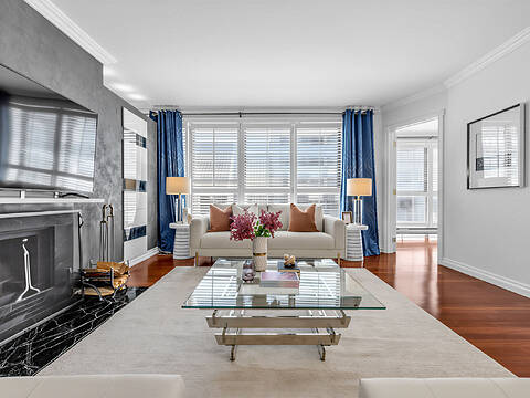 164 Cumberland St #606, Toronto