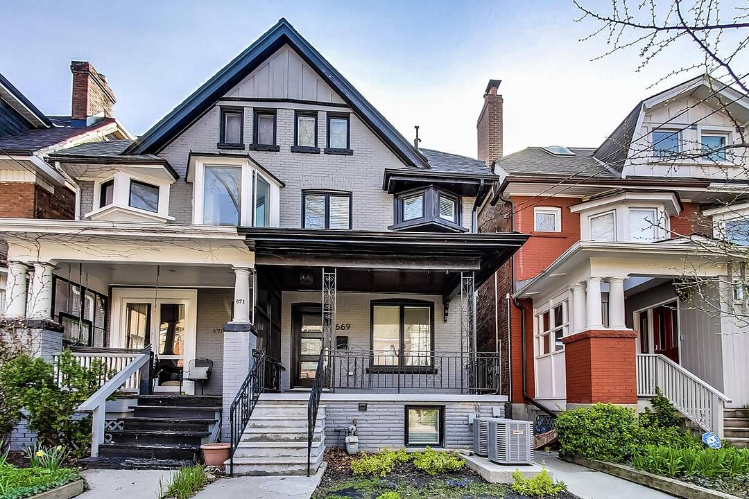 669 Euclid Ave #Lower, Toronto, Ontario