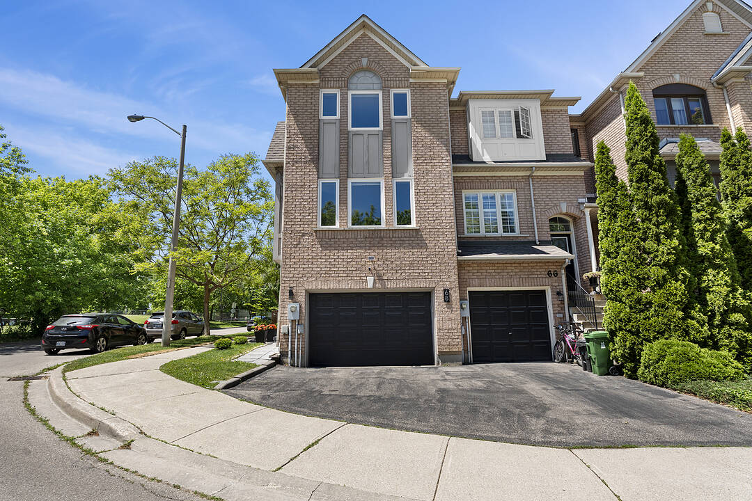 68 Harbourview Cres, Toronto, Ontario