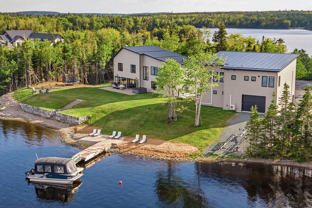 420 Greyowl Drive, Middle Porters Lake, Nova Scotia