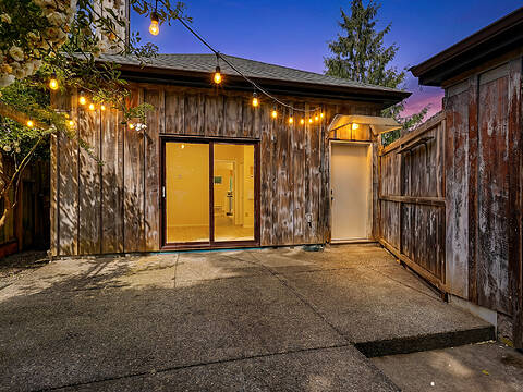 1607 Rebecca Street, Victoria