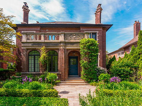 10 Mckenzie Ave, Toronto