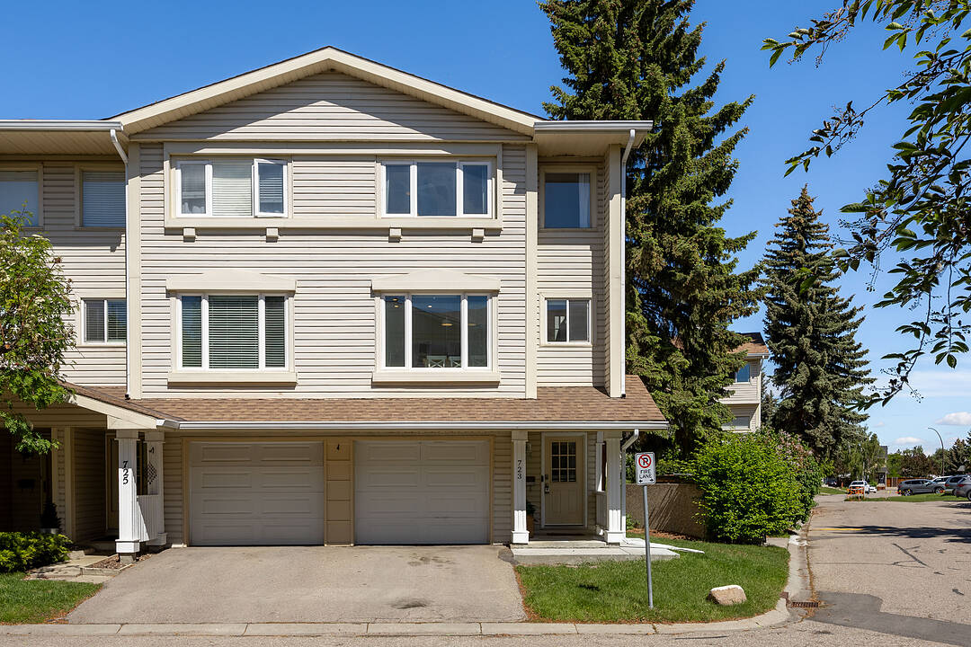 723 Queenston Terrace SE, Calgary, Alberta