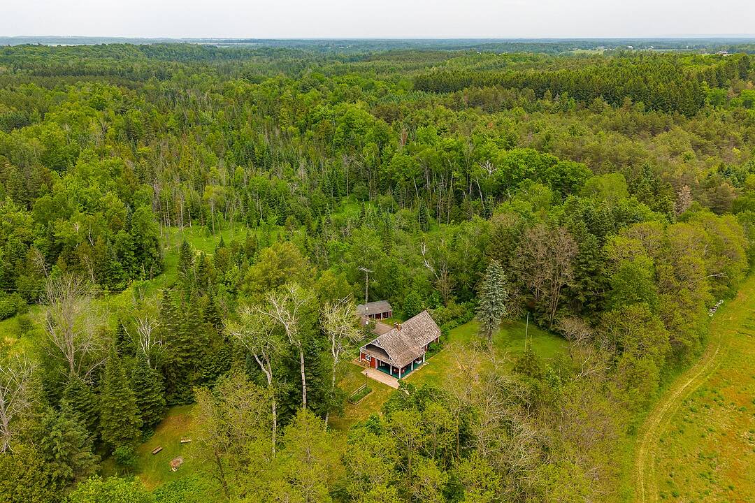 938501 Airport Rd, Mulmur, Ontario