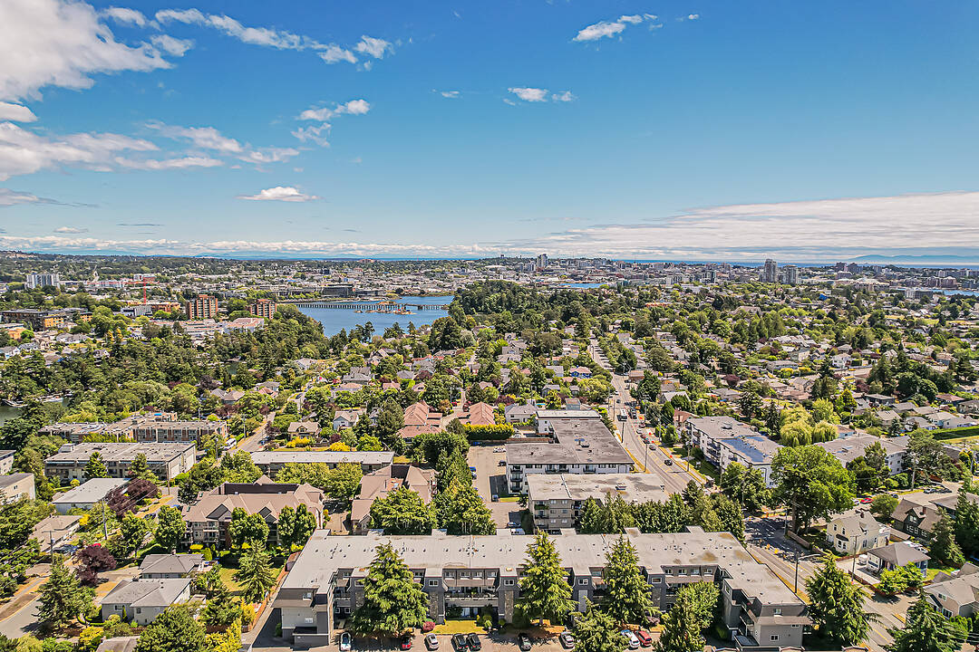 1-840 Craigflower Road, Esquimalt, British Columbia