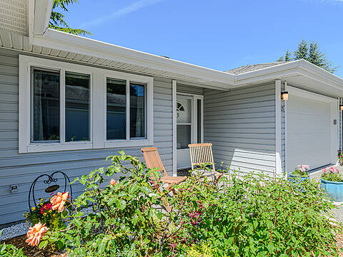 15-3966 Cedar Hill Cross Road, Saanich