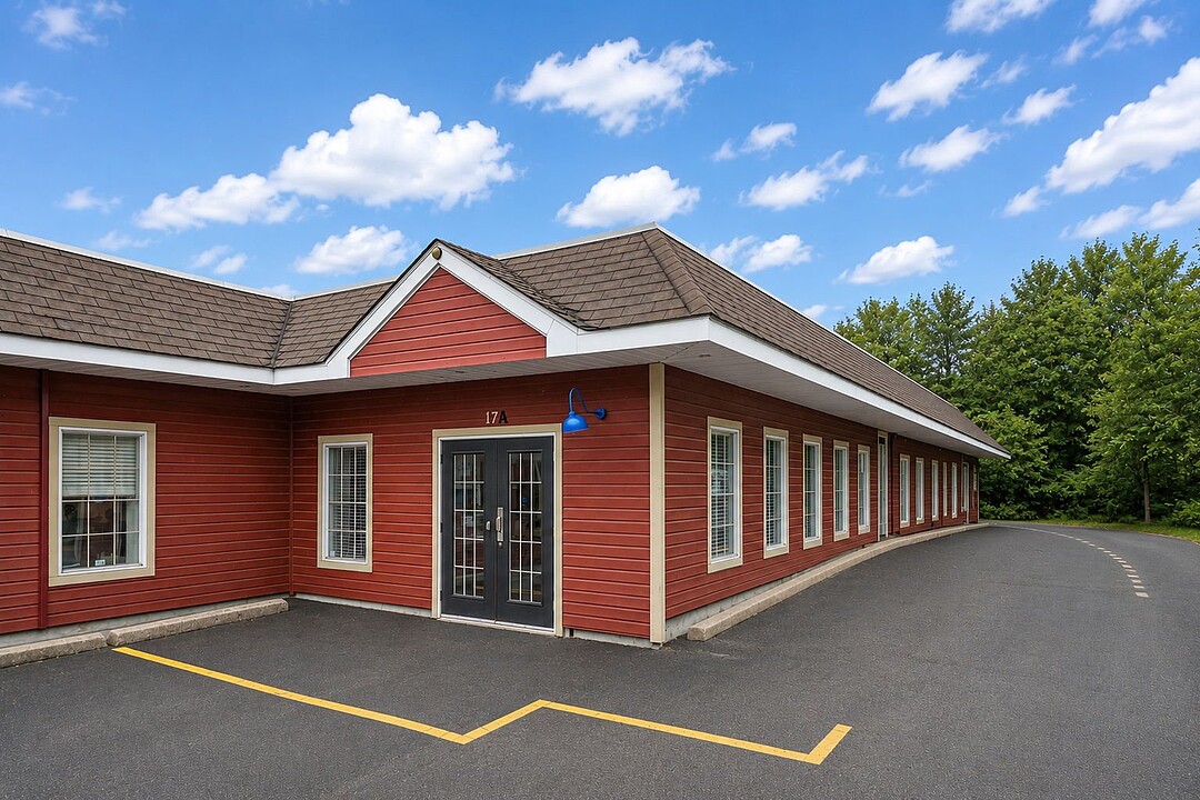 17-A Av. de la Gare, Saint-Sauveur, Quebec, Québec