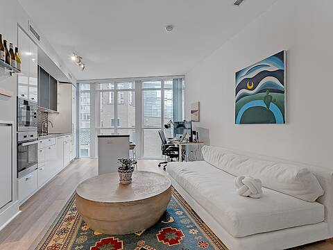 32 Davenport Rd #315, Toronto