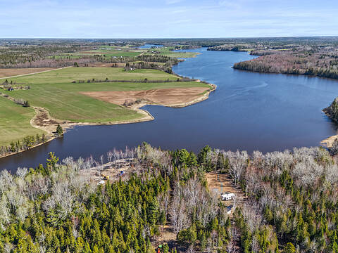 8 Jacques Andre, West Branch
