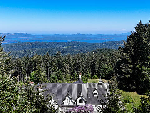 377 Seymour Heights, Salt Spring Island