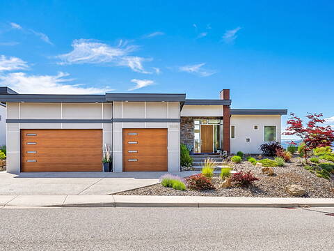 8908 Hampshire Crescent, Vernon