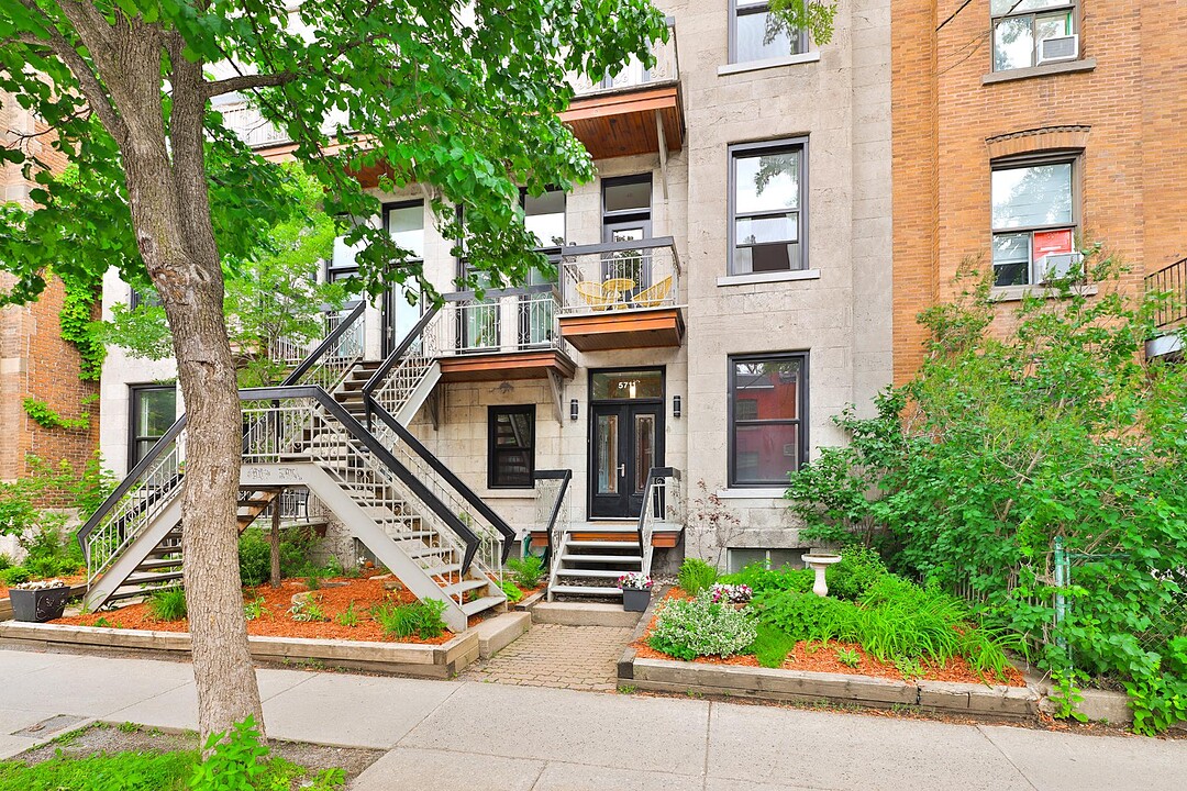 5711 Rue Hutchison, Le Plateau-Mont-Royal, Québec