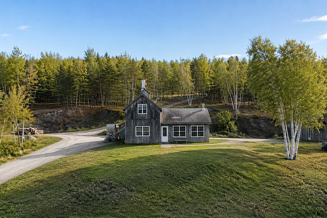 2814Z Ch. Royal, Sainte-Famille-de-l’Île-d’Orléans, Québec