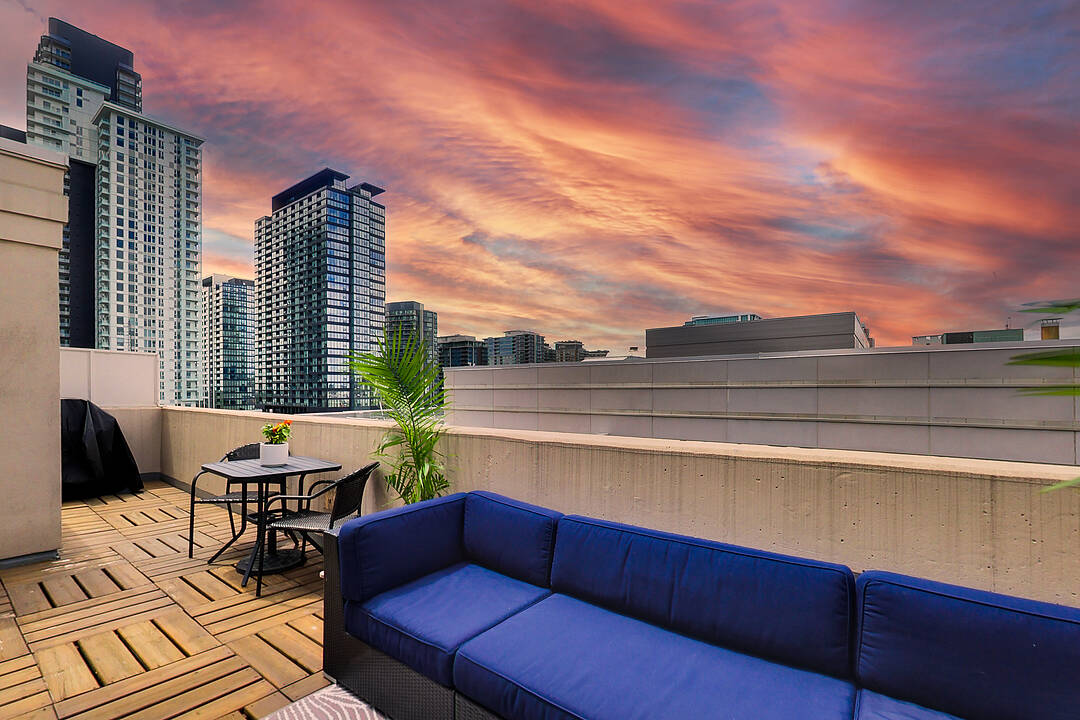 18 Stafford St #PH10, Toronto, Ontario