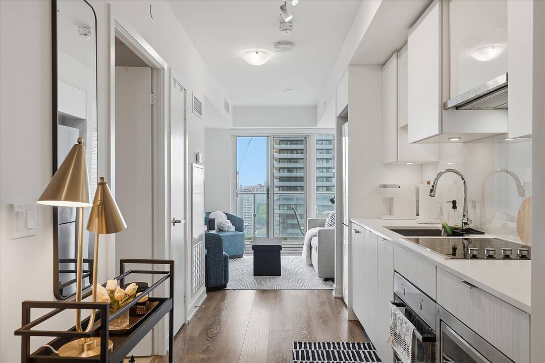 195 Redpath Ave #2307, Toronto, Ontario
