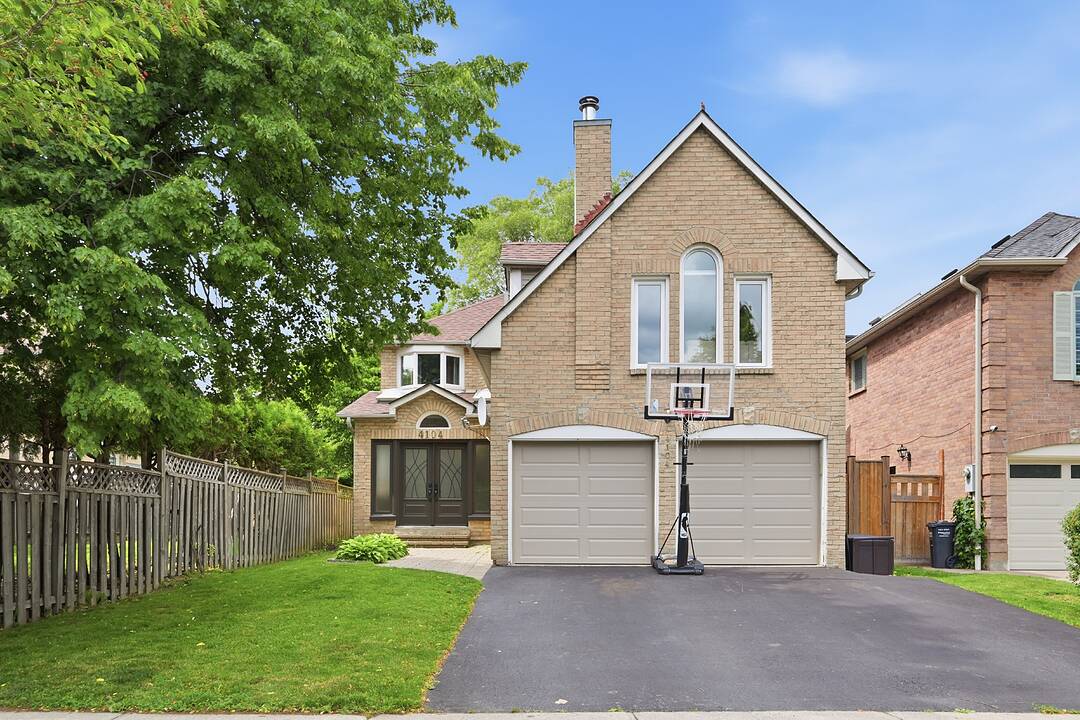 4104 Credit Pointe Dr, Mississauga, Ontario